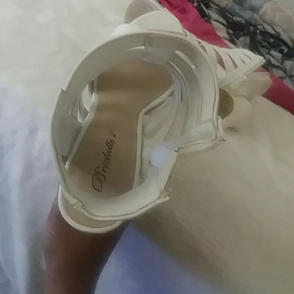 White Heels - Picture 5 of 7